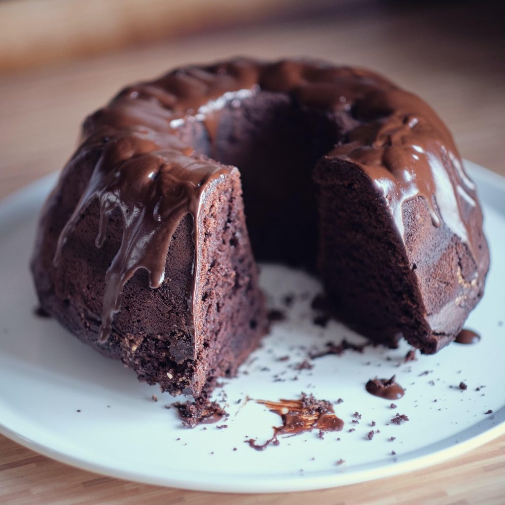 cake, chocolate, sliced, chocolate cake, chocolate ganache, baked goods, sweet, dessert, pastry, baked, food, eat, delicious, food photography